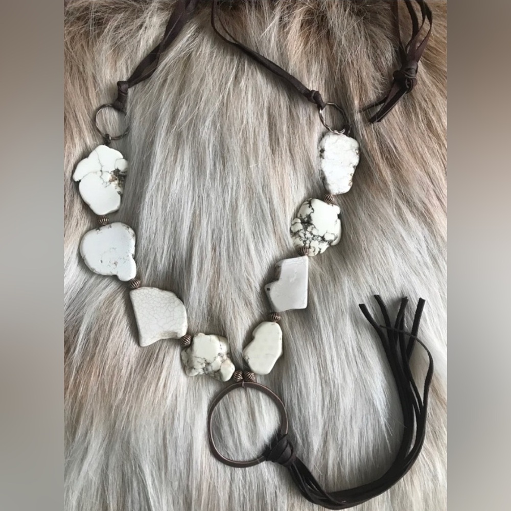 The Jewelry Junkie— white torquoise necklace